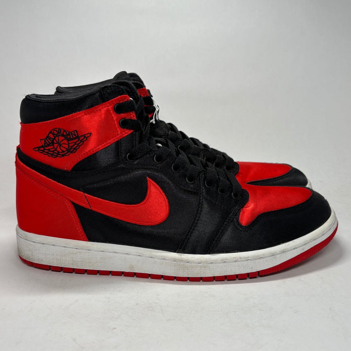 AJ1 Satin Bred Sz 10W/8.5M