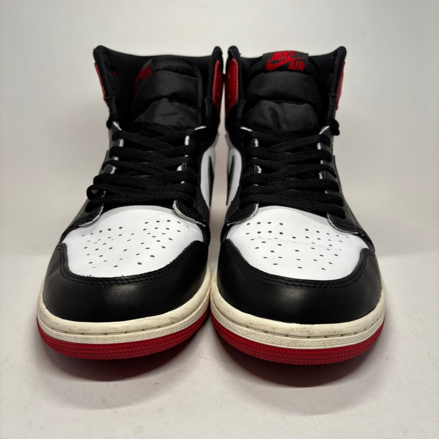 Jordan 1 Reimagined Black Toe Used