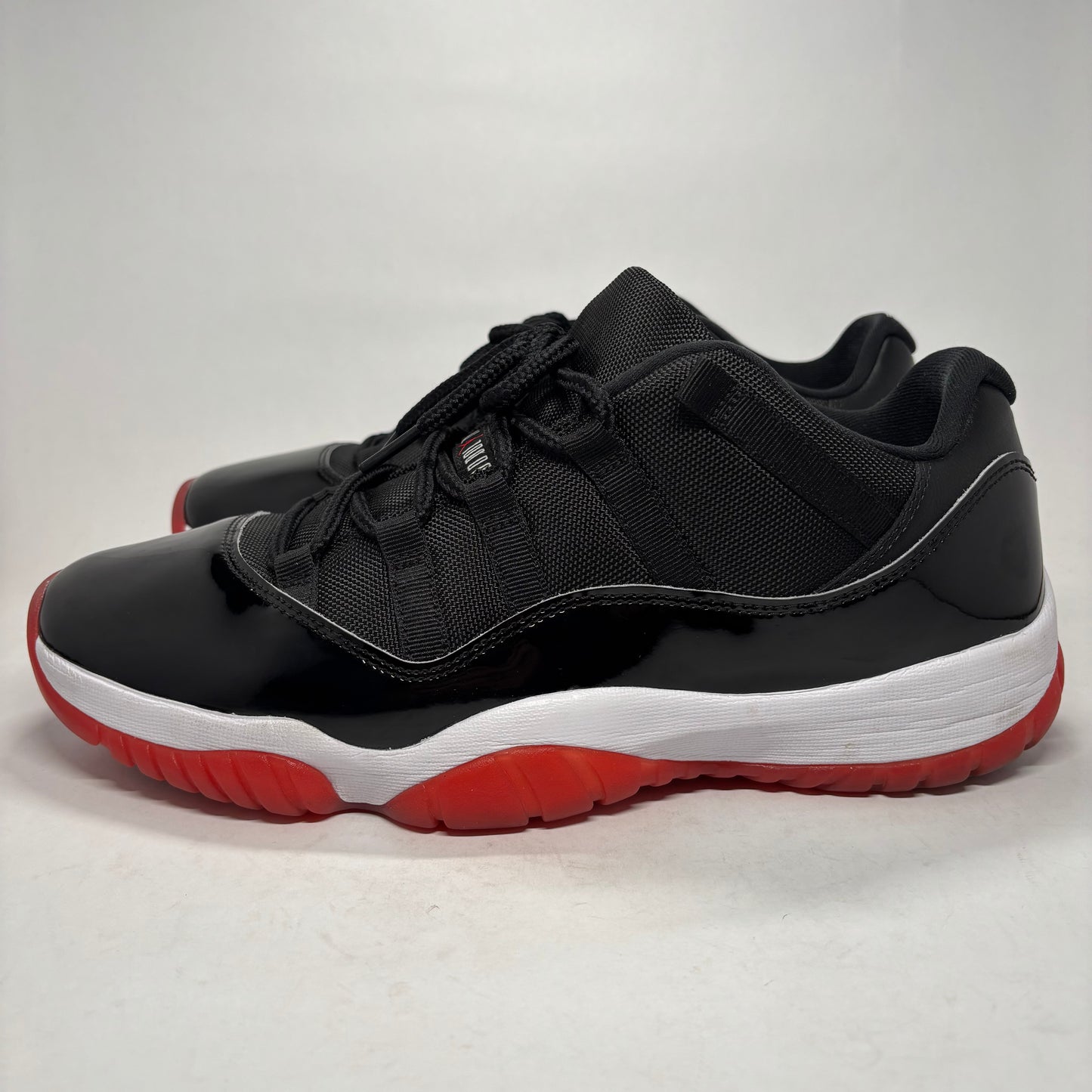 Jordan 11 Low Bred Used