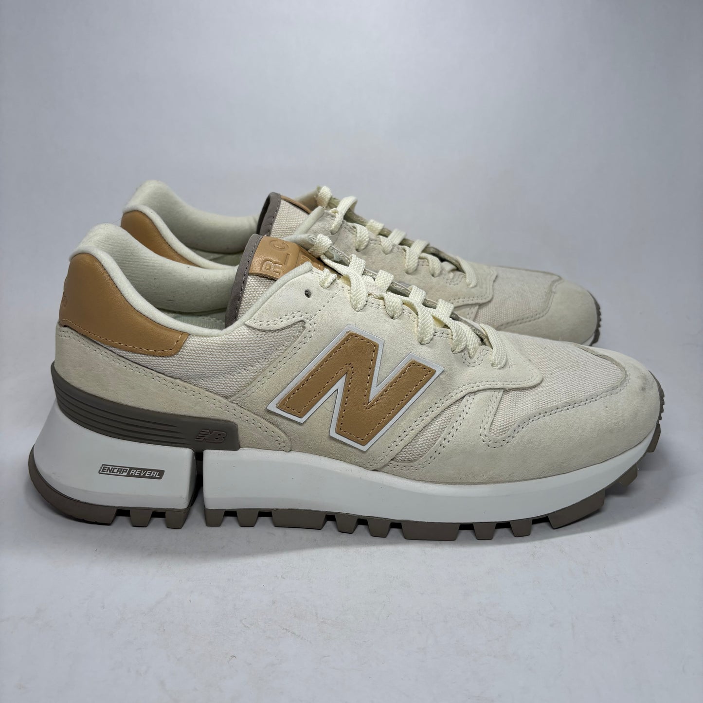 New Balance  Kith Malibu MS 1300 Used Box