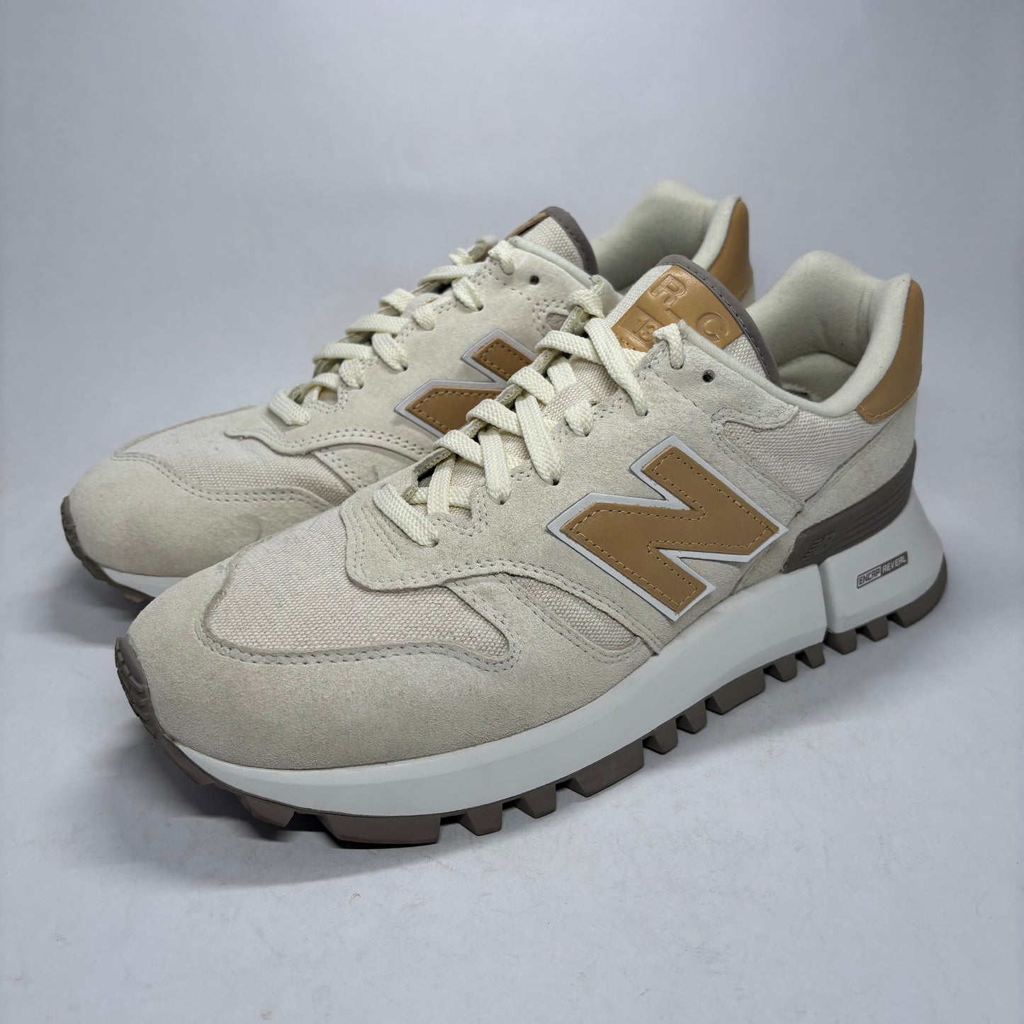 New Balance  Kith Malibu MS 1300 Used Box