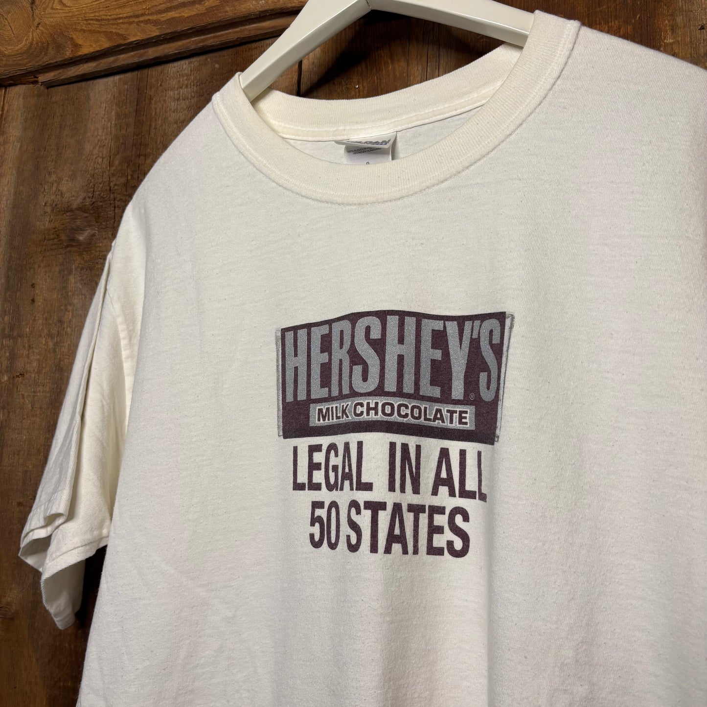 vtg Hersheys Tee L