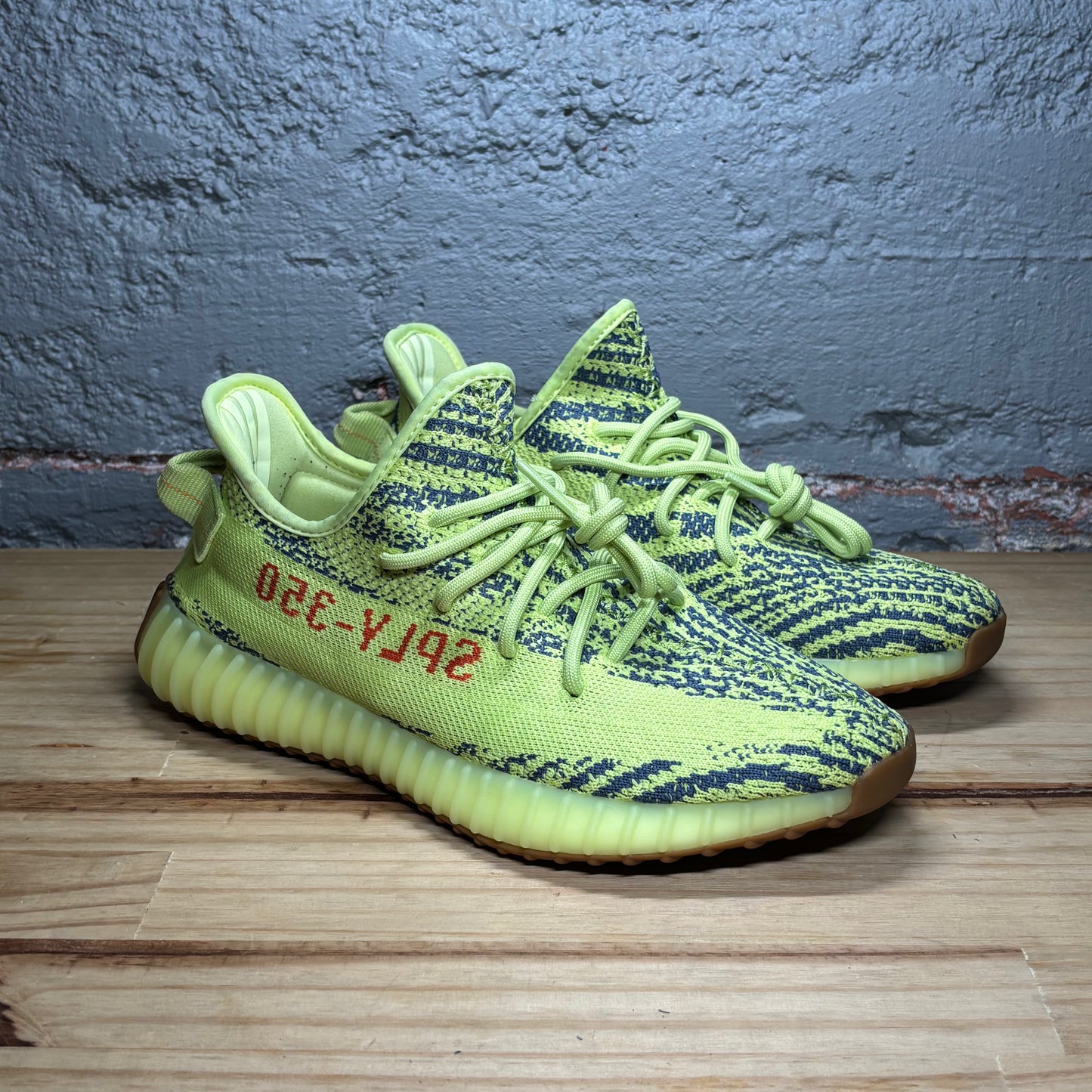 Yeezy 350 Semi Frozen Yellow Used