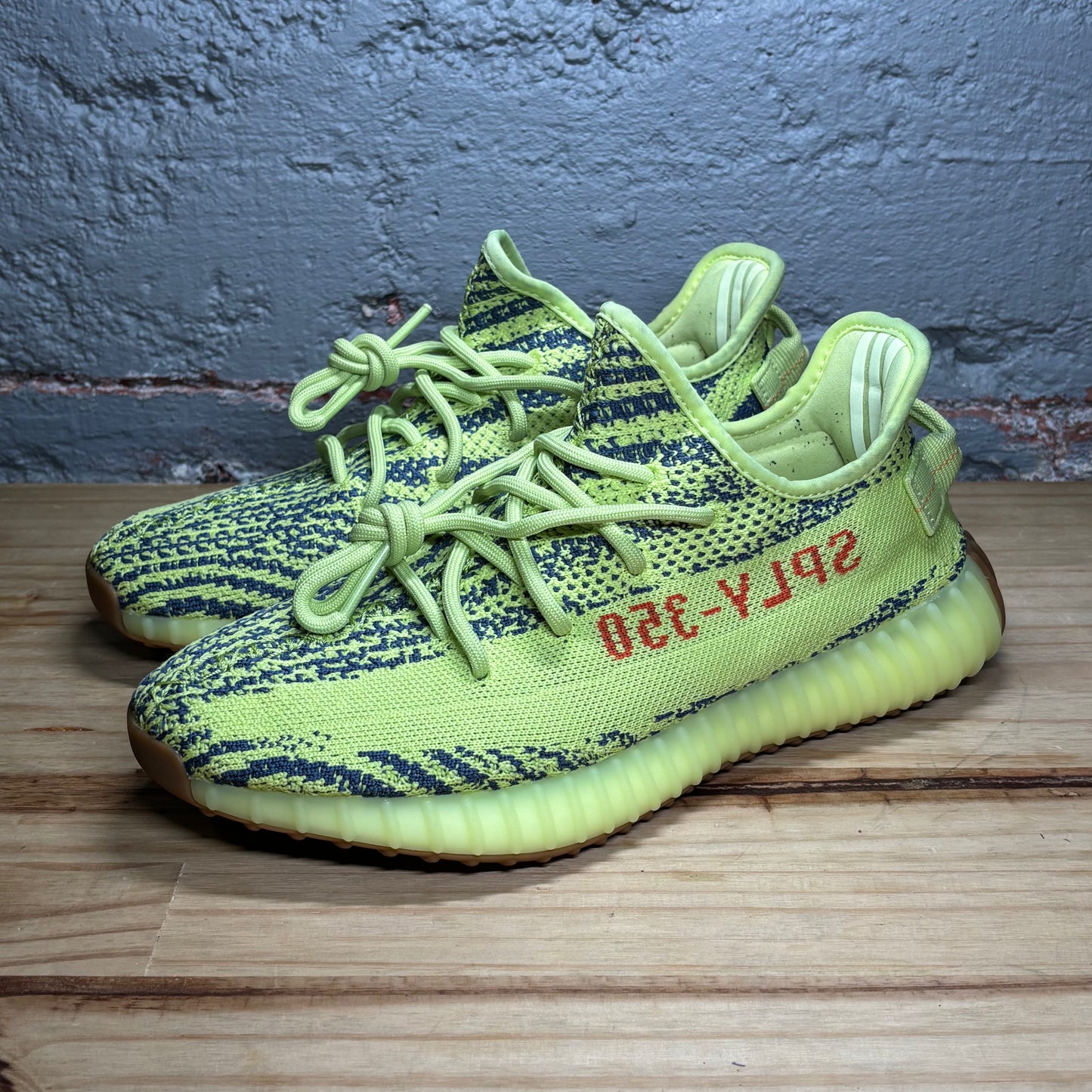 Yeezy 350 Semi Frozen Yellow Used