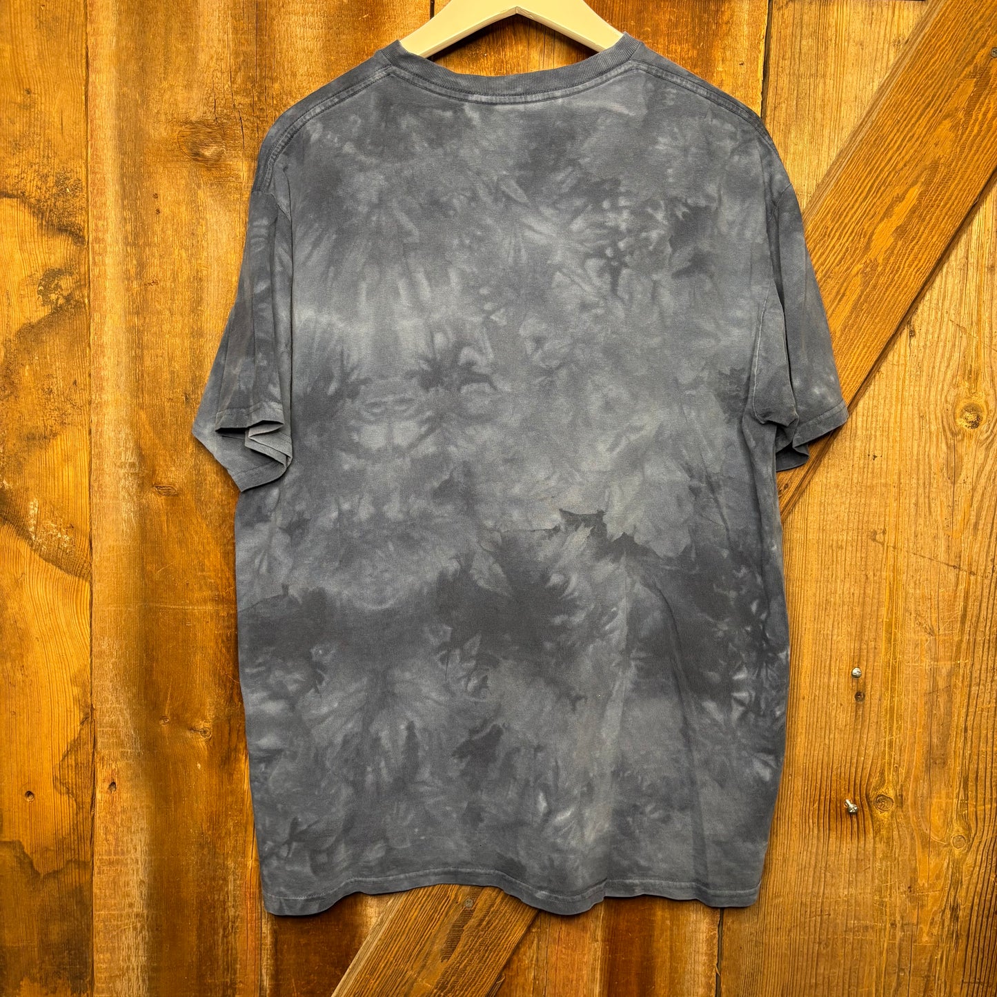 vtg The Mountain Wolves Tee