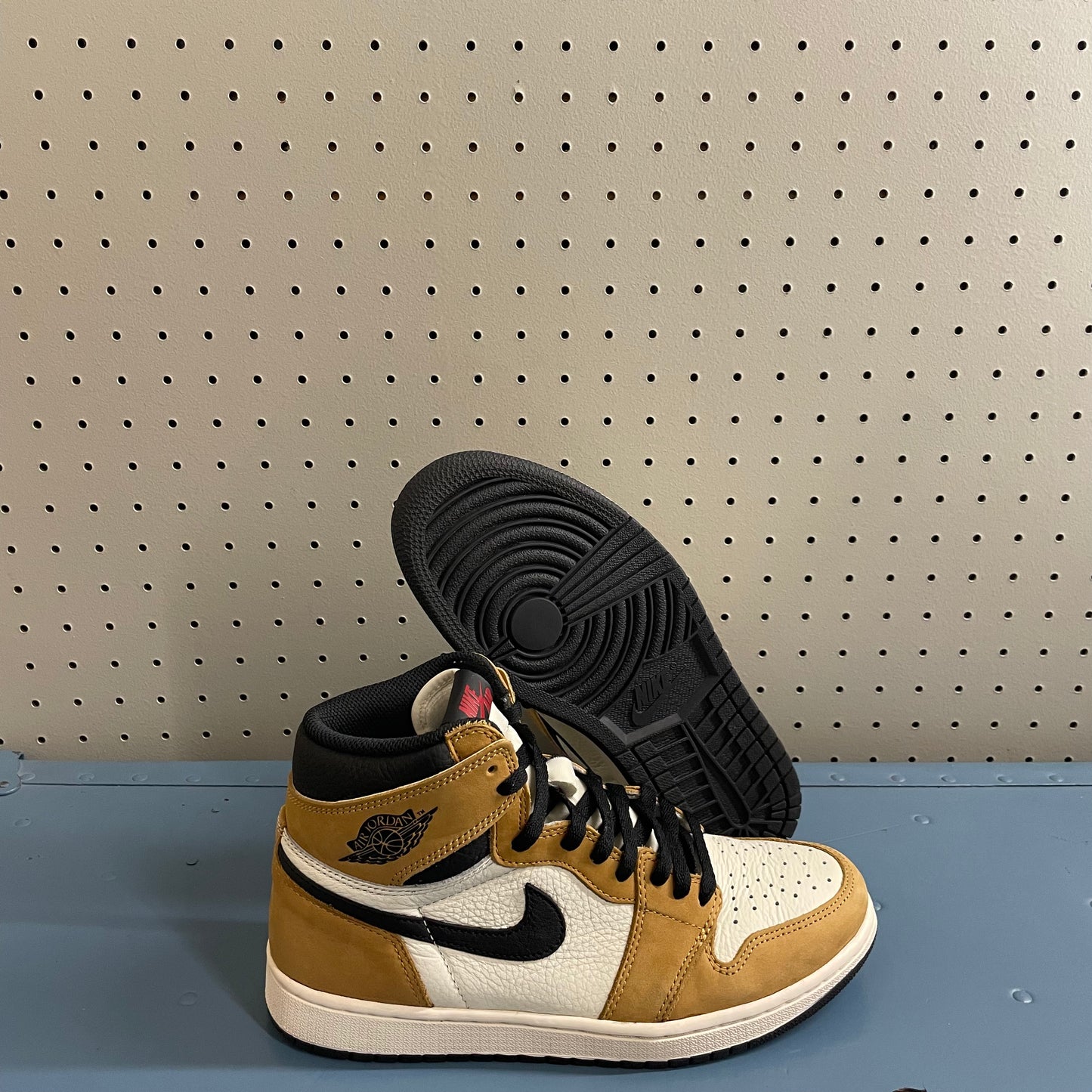 AJ1 Rookie Of The Year sz 8.5